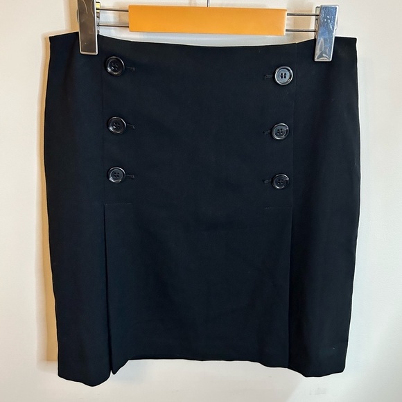 NWT | M&S Pleated Mini Skirt with buttons | Navy Blue |Size 6 - Picture 3 of 10